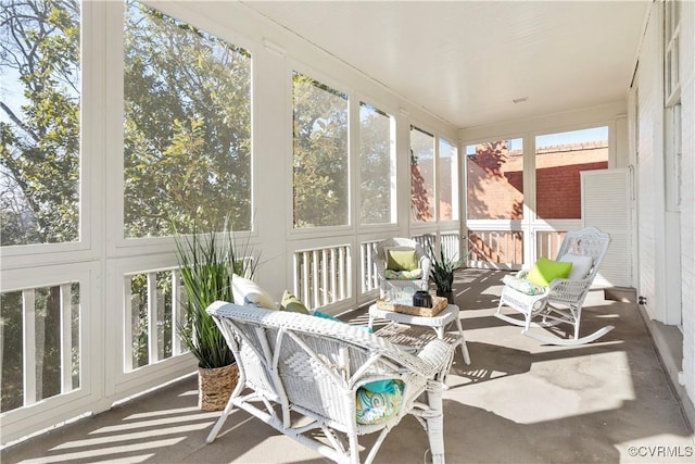 view of sunroom / solarium