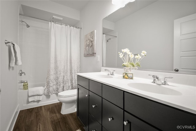2616 Lassen Walk Unit B, Henrico, VA 23294 - bathroom with a sink, toilet, shower / tub combo, and wood finished floors