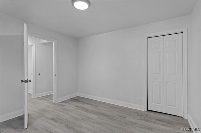 interior space with light hardwood / wood-style floors