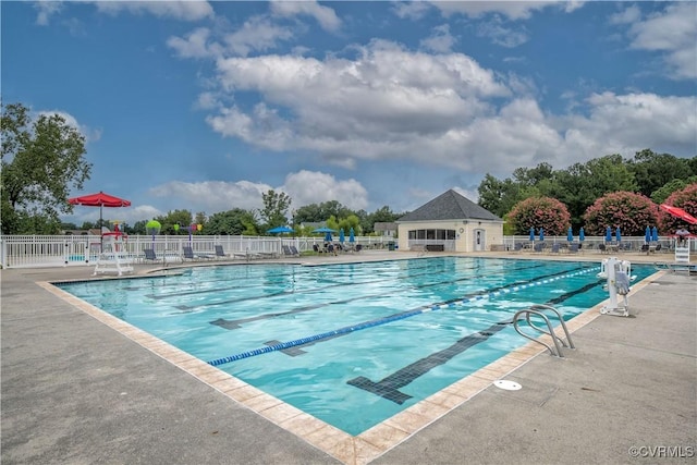 view of swimming pool