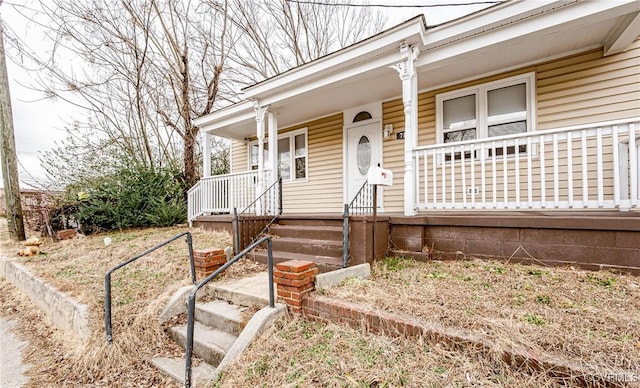 view of front of house featuring a porch