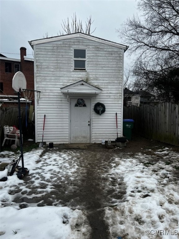 view of front of home