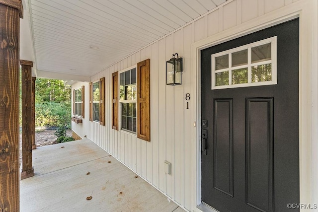 view of property entrance