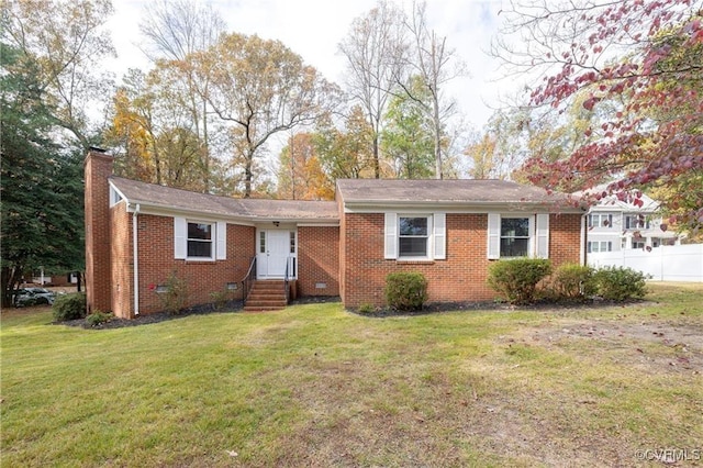 single story home with a front lawn