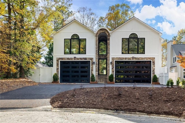 view of front facade with a garage