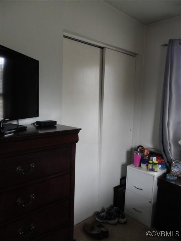 10500 Georgetown Rd, Hanover, VA 23116 - bedroom with a closet
