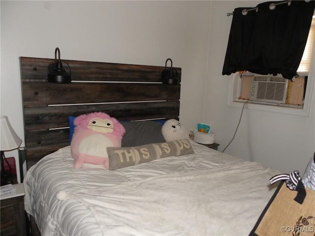 10500 Georgetown Rd, Hanover, VA 23116 - bedroom featuring cooling unit