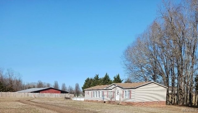 view of front of house with a front yard