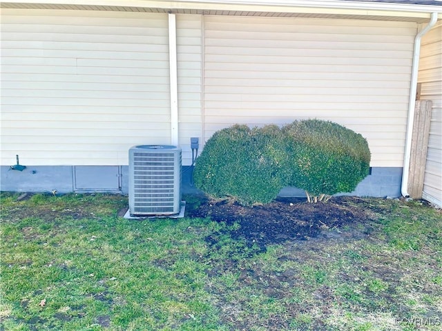 exterior space featuring central air condition unit