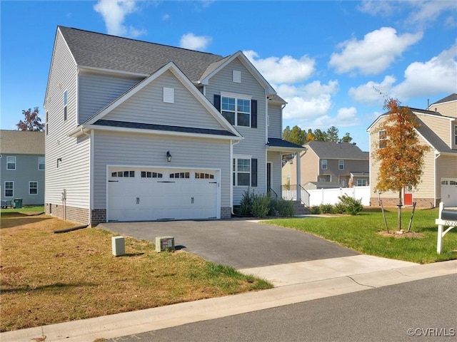 view of front of property featuring a front yard