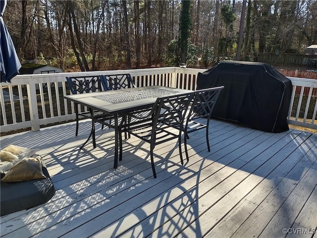 deck with grilling area