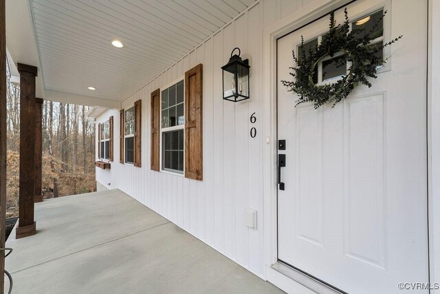 view of entrance to property