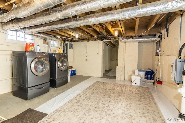 basement featuring washer and clothes dryer