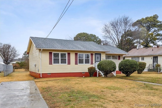 view of front of house featuring a front yard