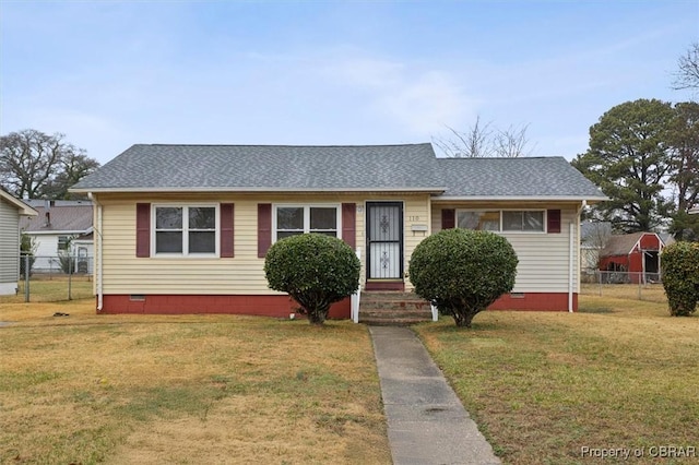 view of front of house with a front lawn