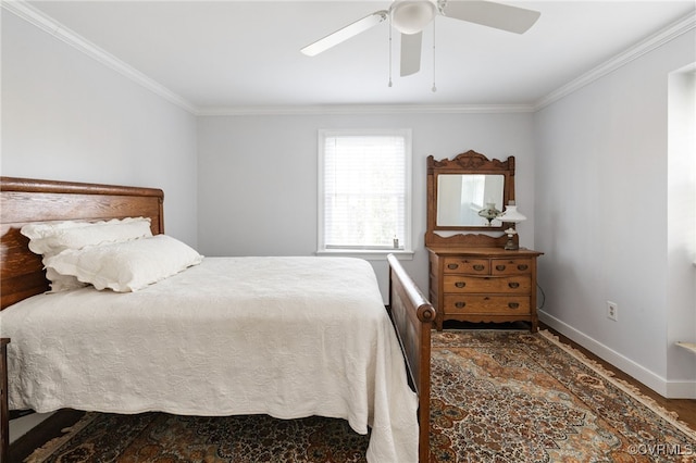 bedroom with ceiling fan, ornamental molding, and baseboards