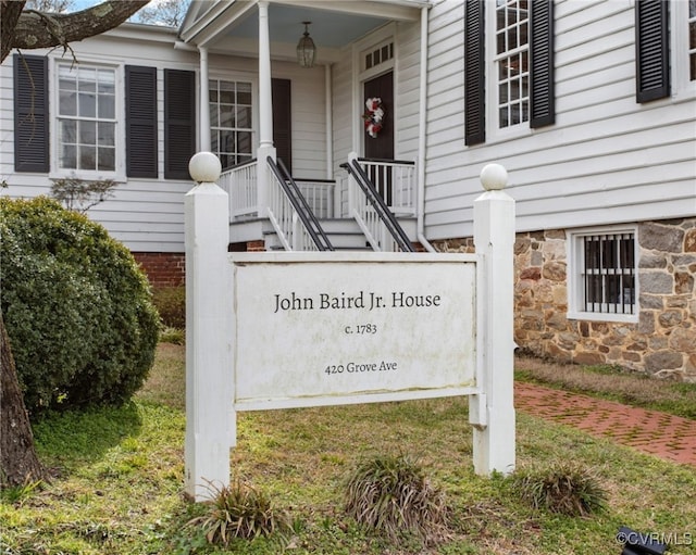 view of community / neighborhood sign