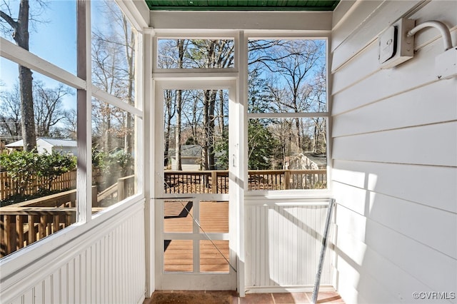 view of sunroom / solarium