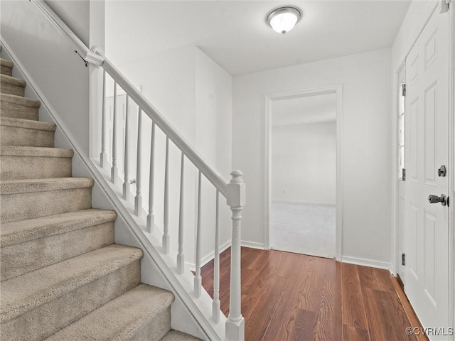 entryway featuring dark hardwood / wood-style floors