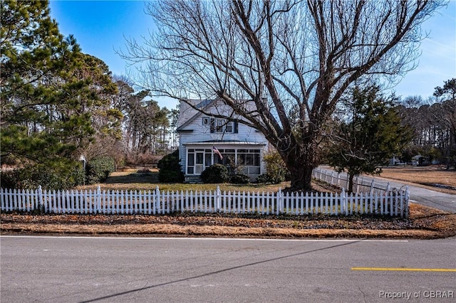 view of front of property