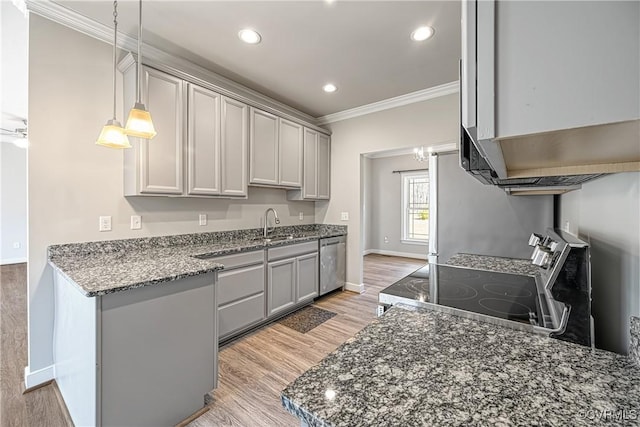 kitchen with light wood-type flooring, ornamental molding, gray cabinets, electric range, and stainless steel dishwasher