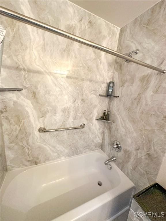 full bath with bathtub / shower combination
