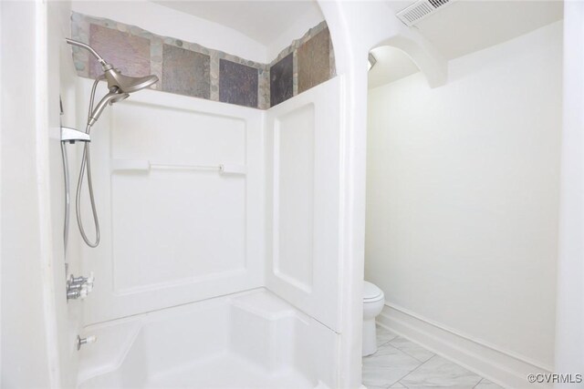 full bathroom featuring baseboards, visible vents, a shower, toilet, and marble finish floor