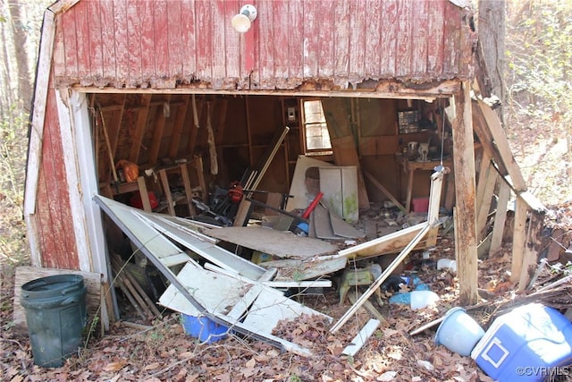 exterior space with an outbuilding