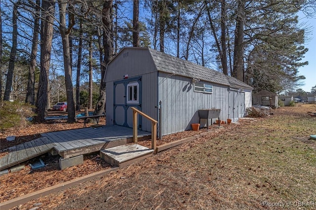 view of outbuilding