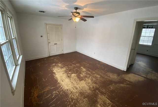 empty room with ceiling fan