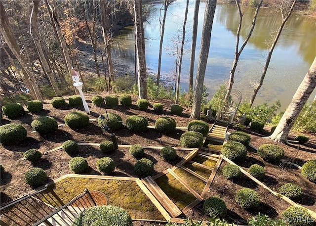 view of yard with a water view