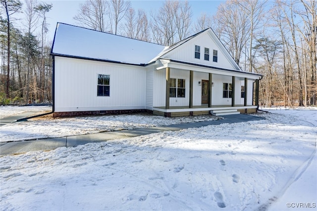 modern farmhouse with covered porch