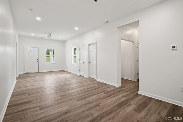 9214 River Rd, Chesterfield, VA 23803 - spare room featuring wood finished floors, recessed lighting, and a smoke detector