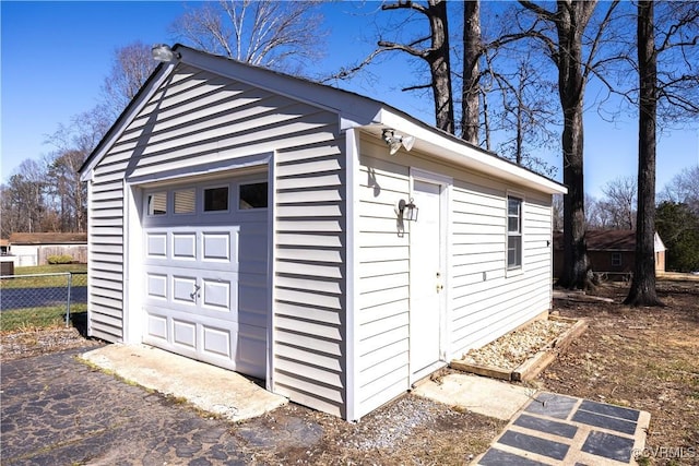 detached garage with driveway