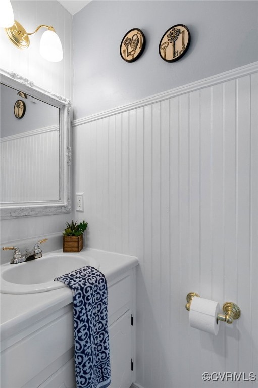 bathroom with vanity