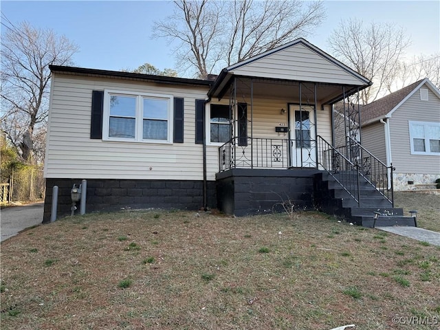 view of front facade with a porch