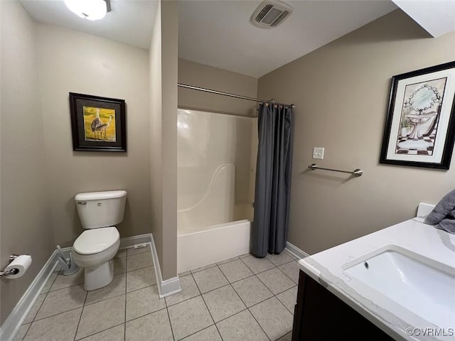 bathroom with tile patterned flooring, toilet, visible vents, baseboards, and shower / tub combo with curtain