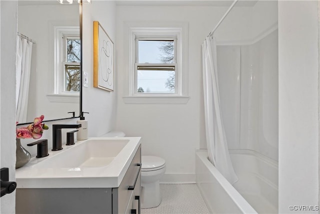 full bath featuring baseboards, toilet, shower / tub combo with curtain, tile patterned floors, and vanity