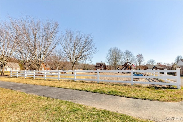 view of yard featuring fence