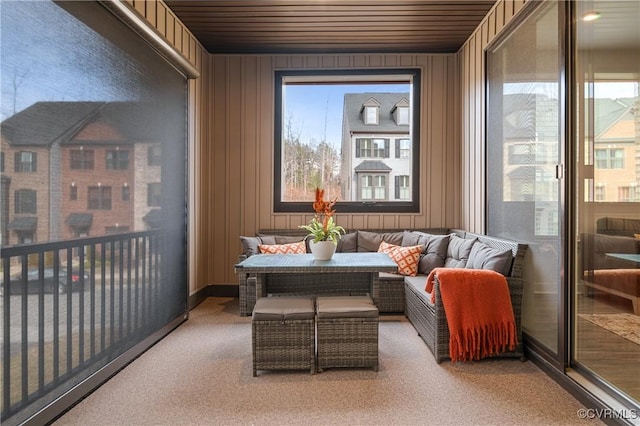 balcony featuring an outdoor hangout area