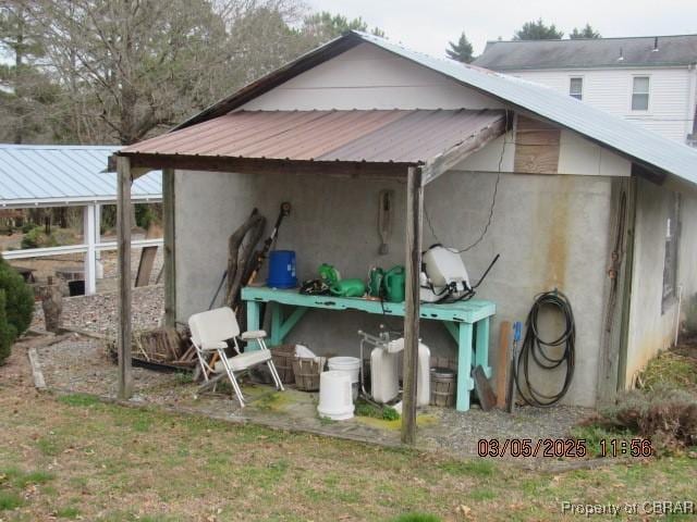 view of outbuilding