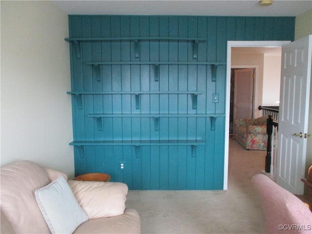 living area with carpet flooring