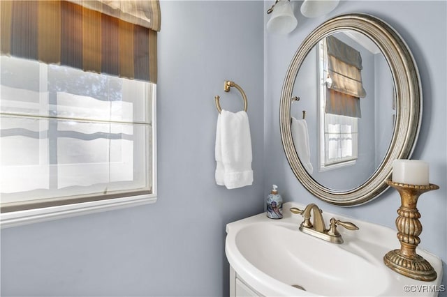 bathroom featuring a sink