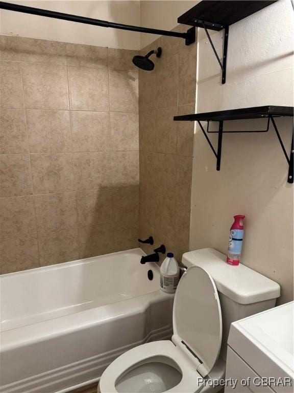 1029 7th St, Petersburg, VA 23803 - bathroom with toilet, bathtub / shower combination, and vanity