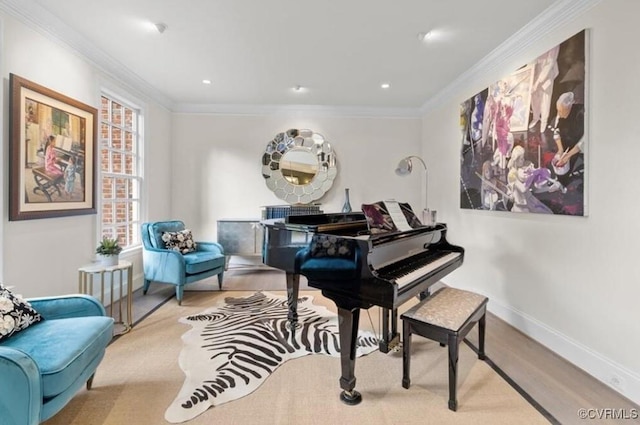 living area with baseboards, ornamental molding, wood finished floors, and recessed lighting