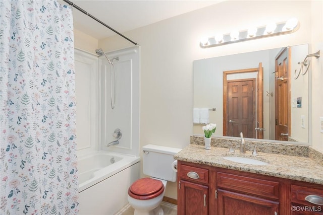 full bath featuring toilet, vanity, and shower / tub combo with curtain