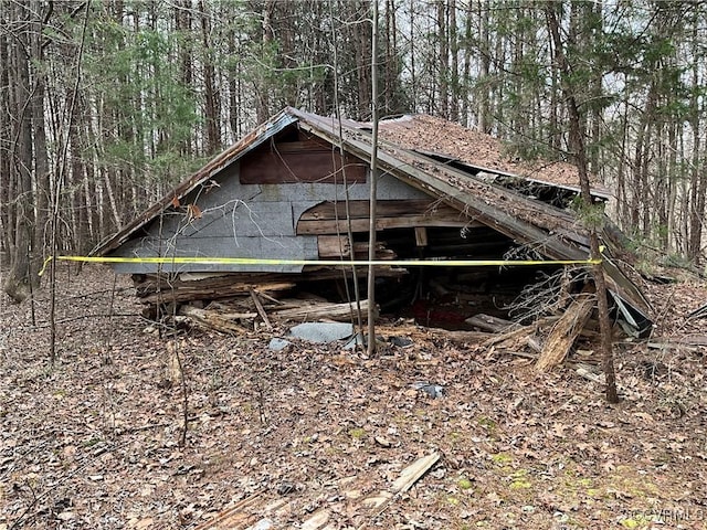 view of outdoor structure