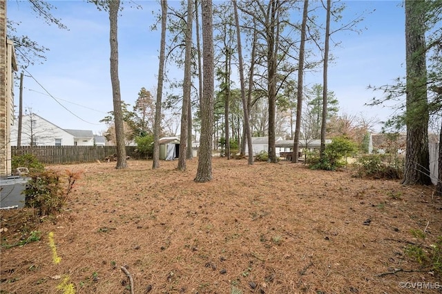 view of yard featuring fence