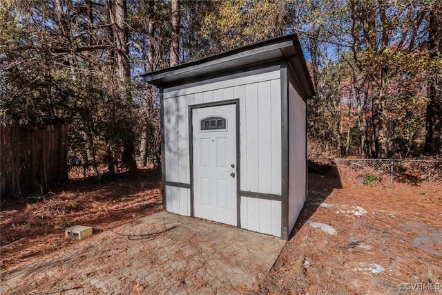 545 Lock Ln, Petersburg, VA 23805 - view of shed