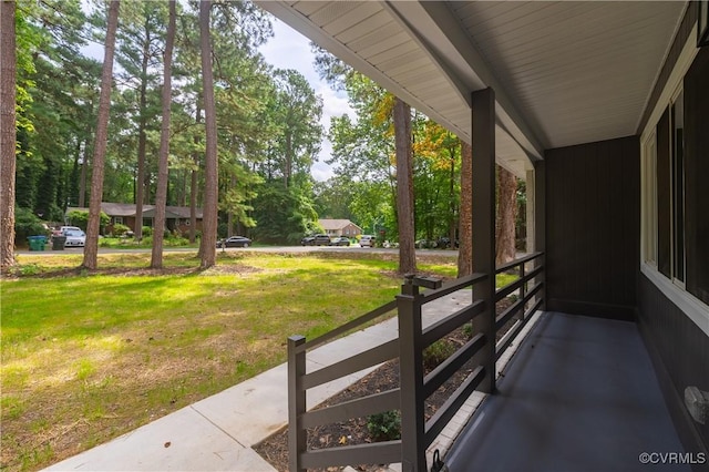 balcony featuring covered porch